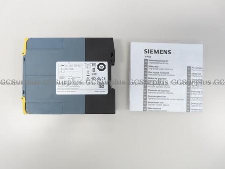 Photo de 12 Modules de sortie Siemens S
