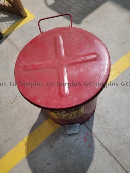 Picture of Safety Equipment for Oily Wast