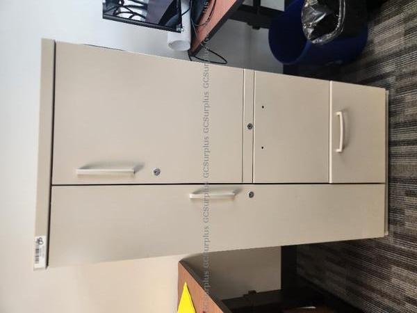 Picture of 1 Lot of Storage Metal Cabinet