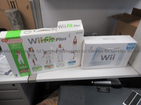 Picture of Nintendo Wii Game Console, Fit