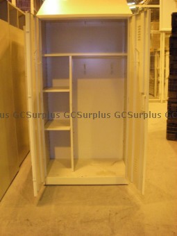 Picture of Used Beige Lockers