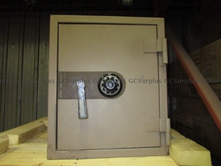 Picture of Used Safe