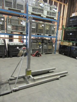 Picture of Vermette Manual Platform Lift