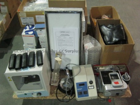 Picture of Assorted Lab Equipment - Lot 0