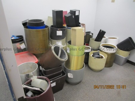 Picture of Assorted Used Plant Pots