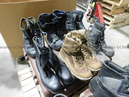 Picture of 25 Pairs of Scrap Boots