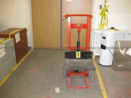 Picture of Wesco Compact Lift Truck