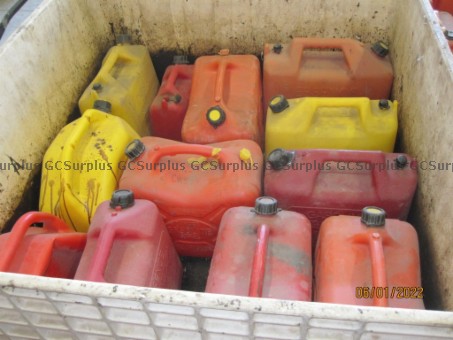 Picture of 72 Assorted Fuel Storage Conta