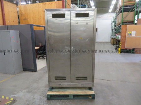 Picture of Used Metal Cabinet