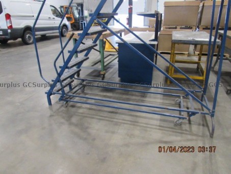 Picture of Rolling Metal Ladder