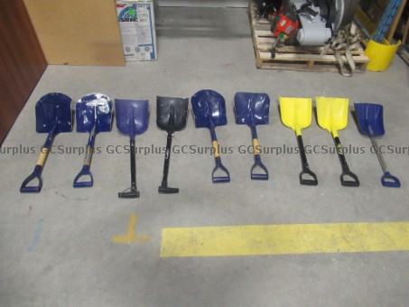Picture of Assorted Styles of Shovels