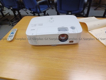Photo de Projecteur NEC NP-M350X usagé