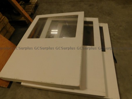 Picture of Insulated Panels with Plexigla