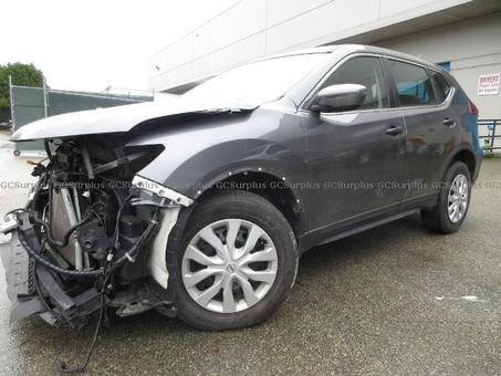 Picture of 2019 Nissan Rogue - Salvage