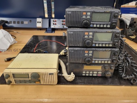 Photo de Radios émetteur-récepteur VHF