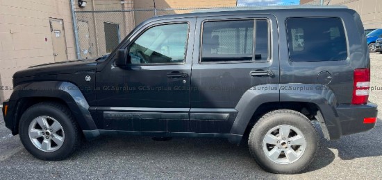Picture of 2011 Jeep Liberty Sport