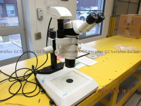 Picture of Leica Microscope