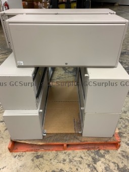Picture of Overhead Cabinets