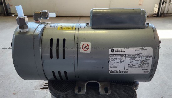 Picture of Gast Rotary Vane Vacuum Pumps 