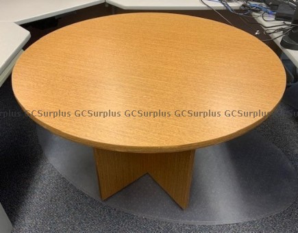 Photo de Table ronde en bois
