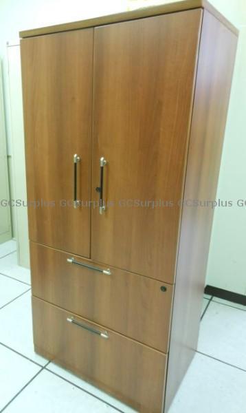 Picture of Cabinet and Pedestal