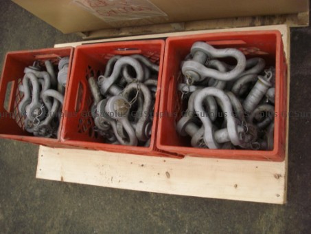 Picture of Lot of 45 Used Shackles