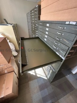 Picture of Metal Cabinets Lot