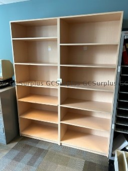 Picture of 2 Bookshelves