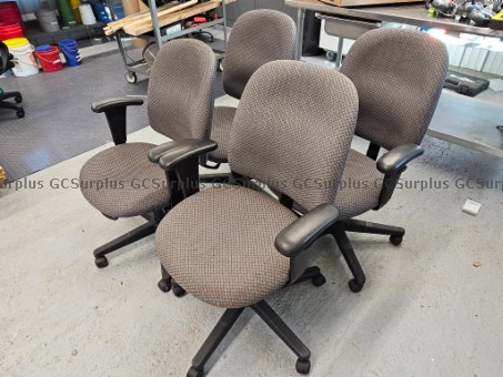 Picture of Rolling Office Chairs