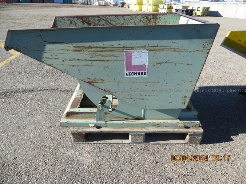 Picture of Leonard Steel Dumping Hopper