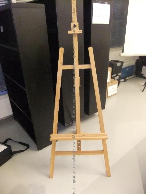 Picture of Wood Easel