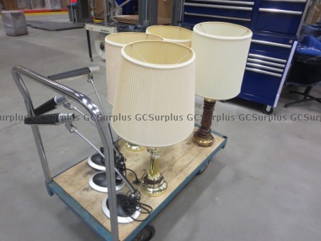 Picture of Lot of Assorted Lamps