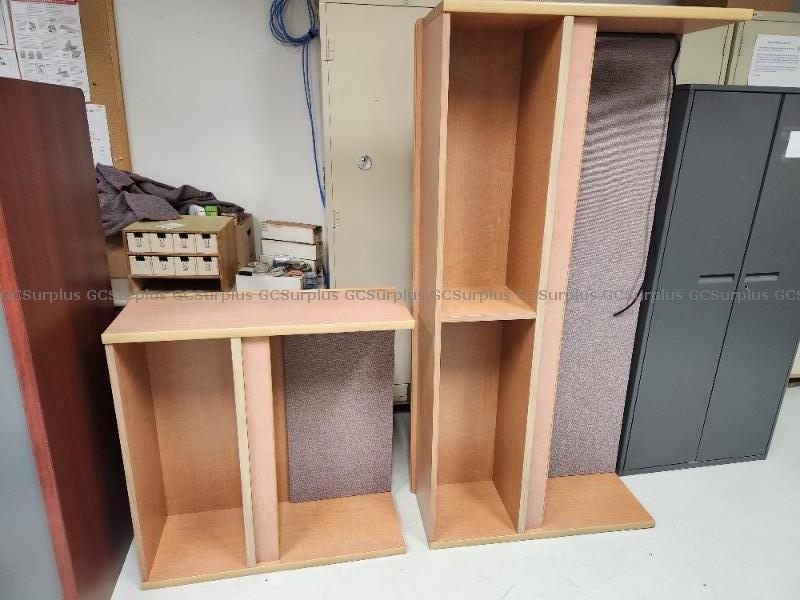 Picture of Lot of Desk Hutches