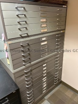 Picture of Metal Flat Cabinets Lot