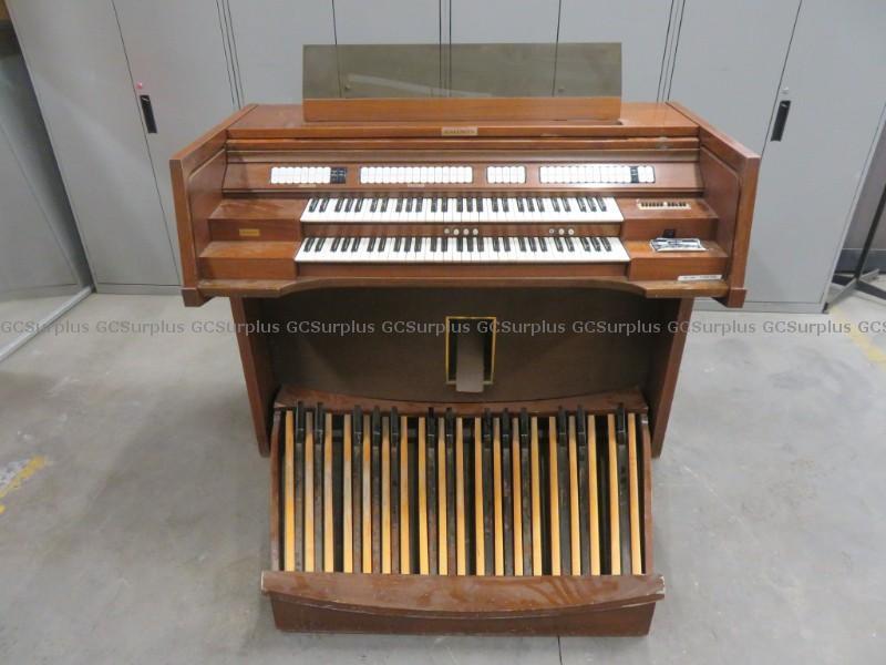 Picture of Used Organ - Sold for Parts