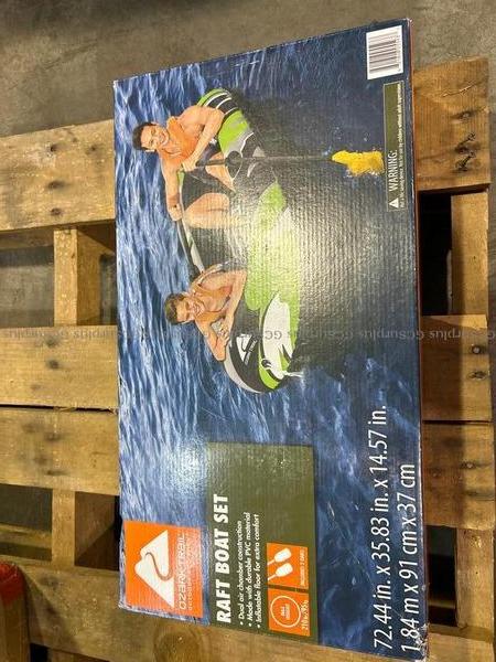 Photo de Ensemble de bateau gonflable a