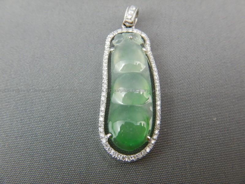 Picture of 18kt White Gold Natural Burmes