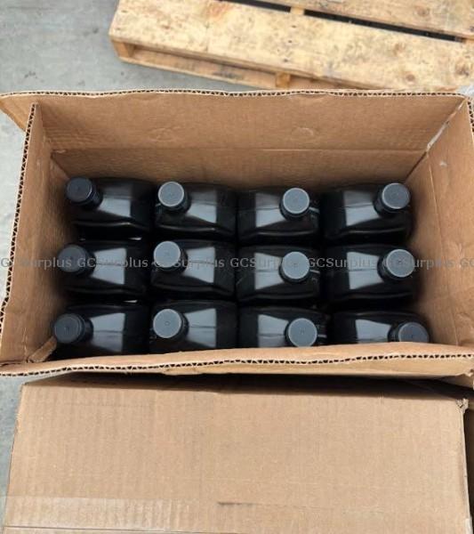 Photo de 1 lot d'huile moteur multiserv