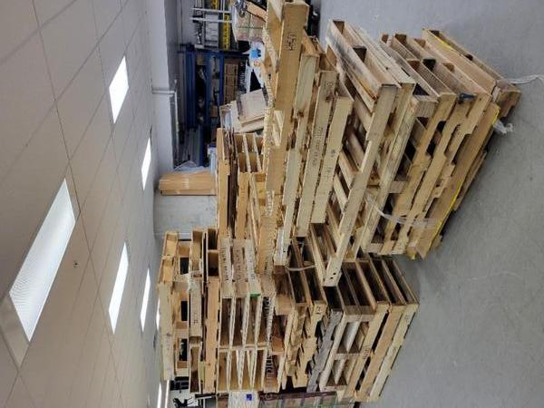 Picture of 3 Stacks of Used Pallets