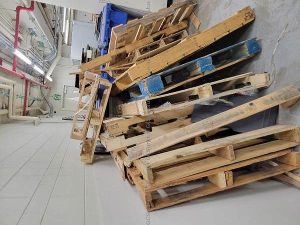 Picture of Assorted Pallets