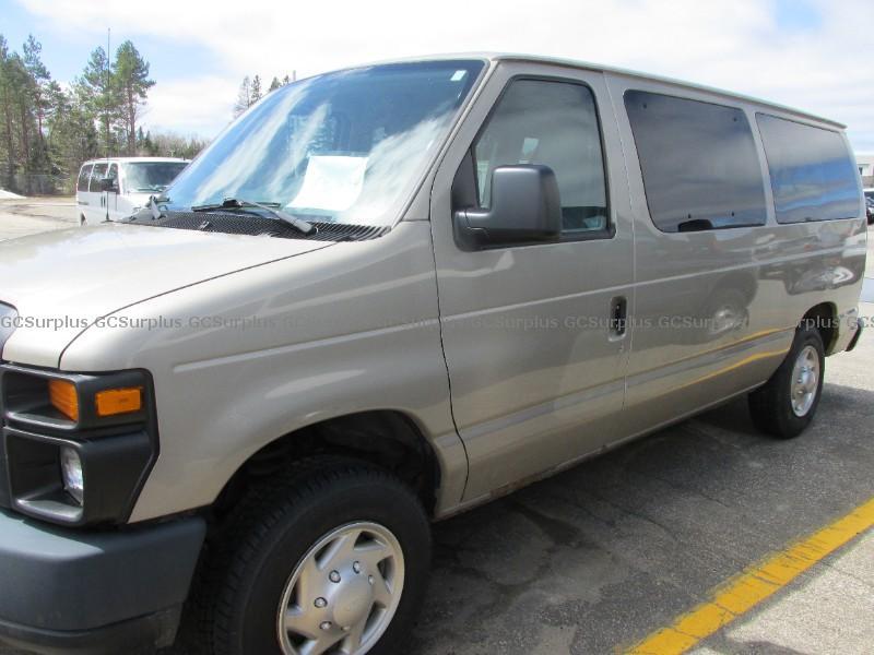 Photo de Ford Econoline E-150 XL, 2014