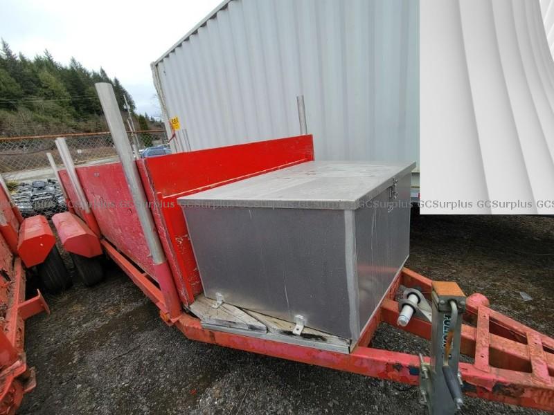 Picture of 1977 Selox Box Trailer with Me