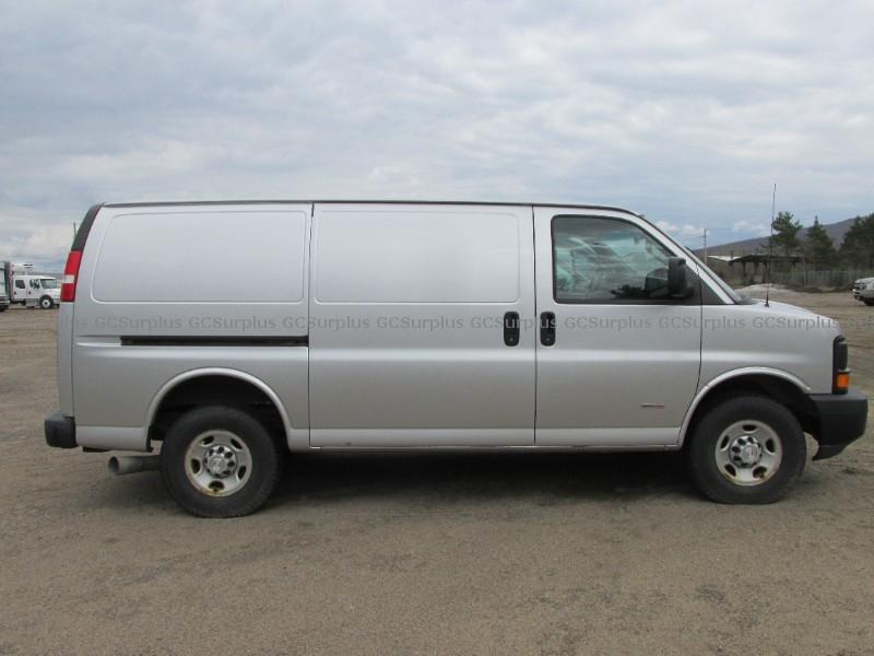 Photo de Chevrolet Express 2500 Cargo, 