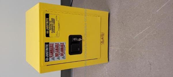 Photo de Armoire de sécurité de comptoi