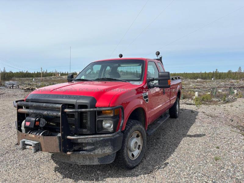 Photo de Ford F-250 SD XL à cabine doub