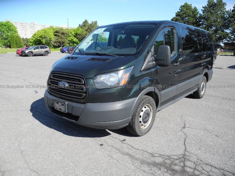 Photo de Ford Transit 150 Wagon XL, 201