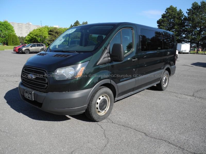 Photo de Ford Transit 150 Wagon XL, 201
