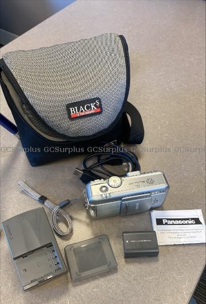 Picture of Canon Power Shot S45 Camera