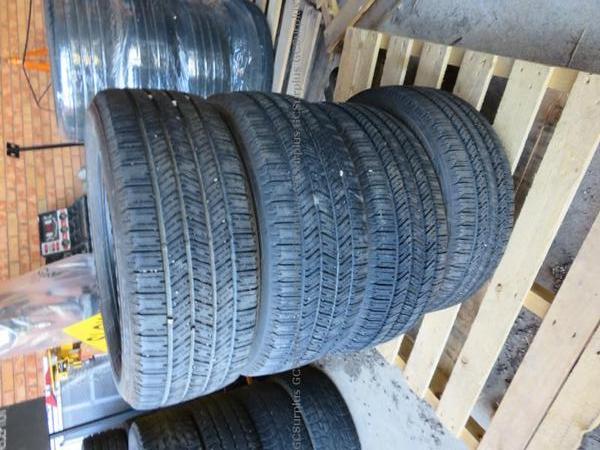 Picture of Firestone Transforce CV 215/55