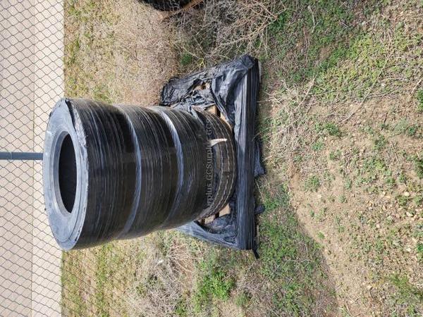 Photo de Pneus Michelin 235/75R17.5